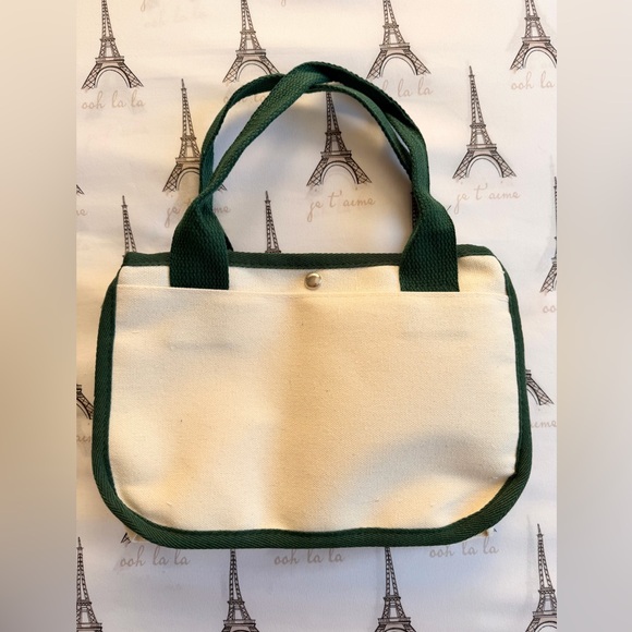 Peanuts Cream and Green Tote Bag - Picture 5 of 6